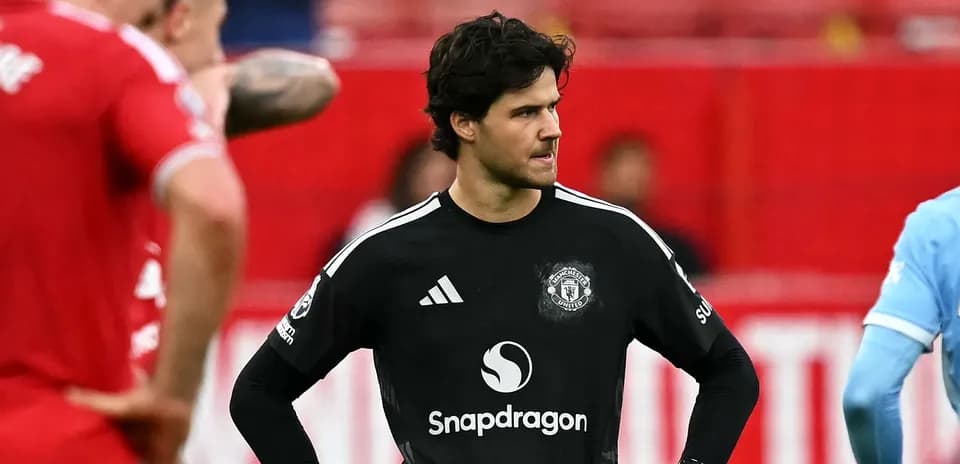 Portero de Manchester United en acción durante el partido