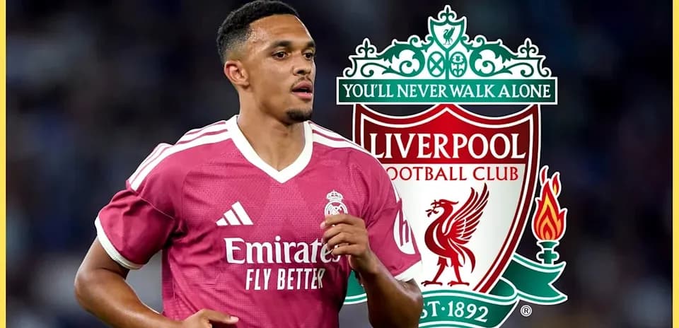 Jugador de fútbol con camiseta de Liverpool en acción