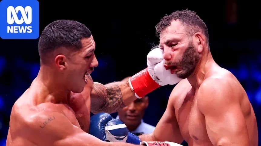 Boxeador golpeando a su oponente en el ring