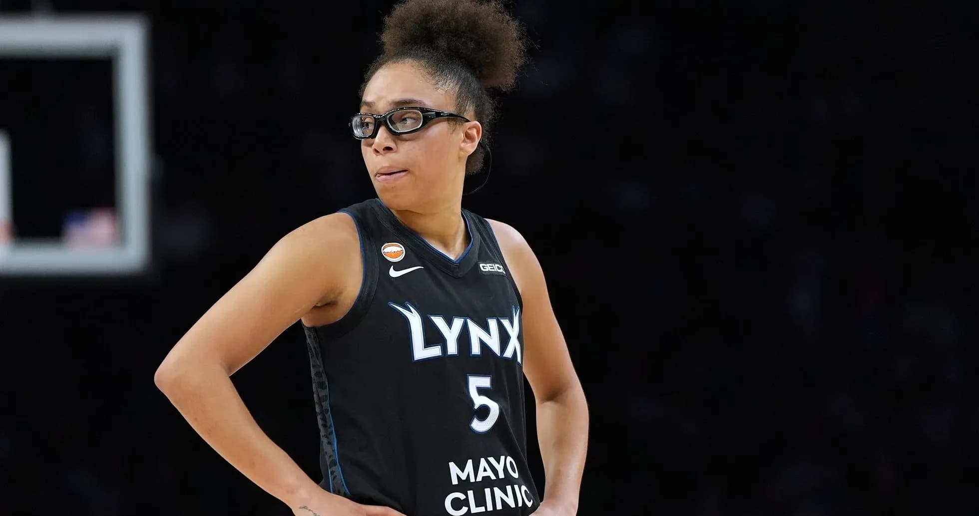 Jugadora de Lynx en acción durante un partido