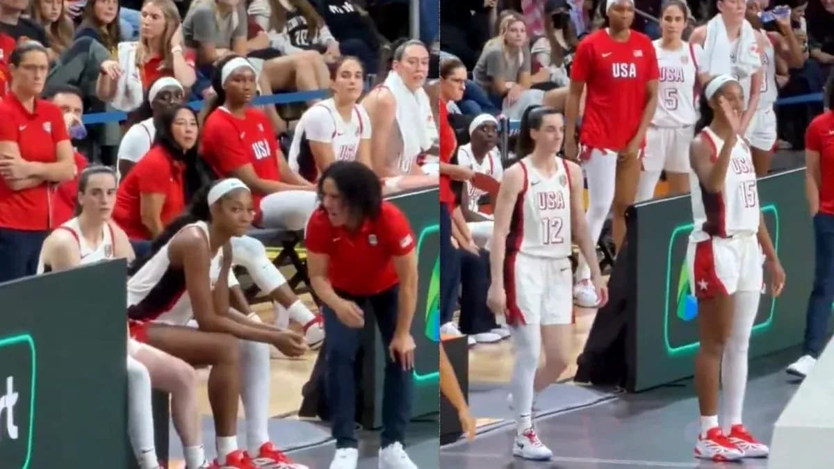 Jugadoras del equipo de baloncesto de EE. UU. en el banquillo