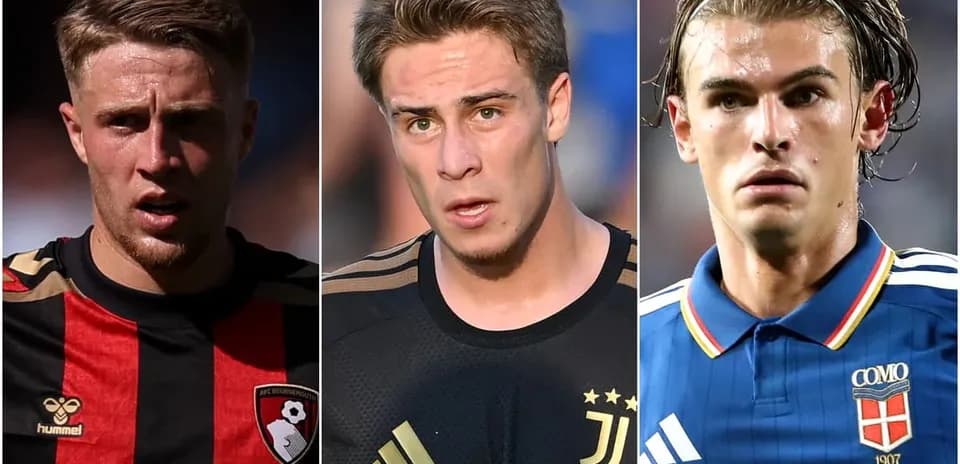 Tres jugadores de fútbol en diferentes camisetas