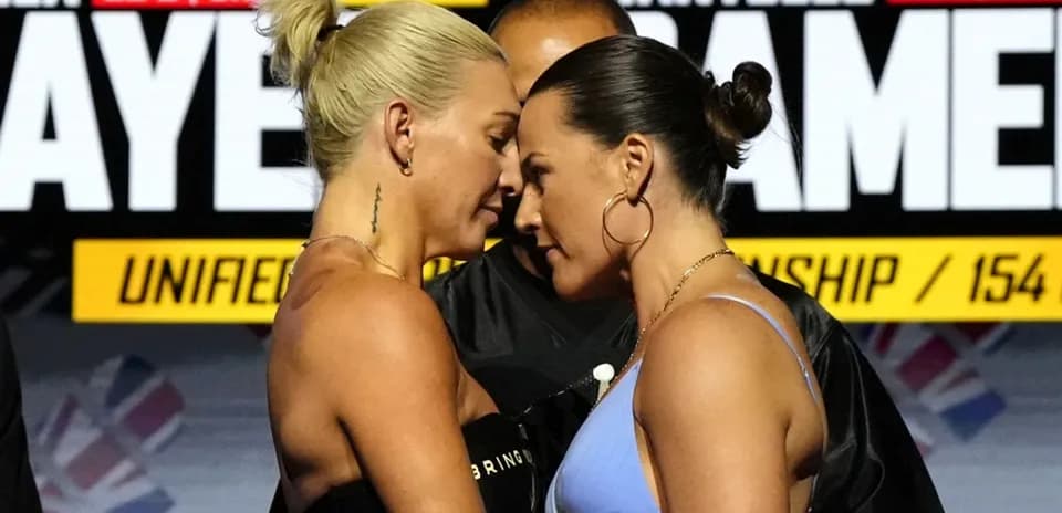 Dos boxeadoras cara a cara en pesaje oficial
