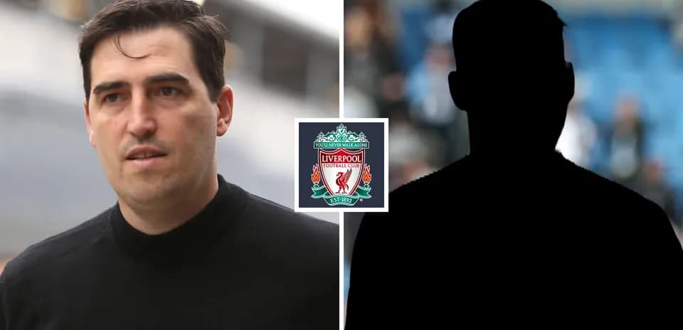 Entrenador de Liverpool con fondo oscuro y logo
