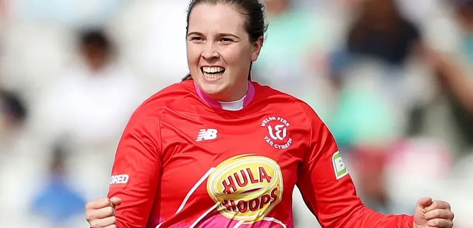 Portera celebrando una jugada durante el partido