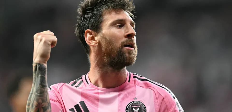Jugador celebrando en uniforme de Inter Miami