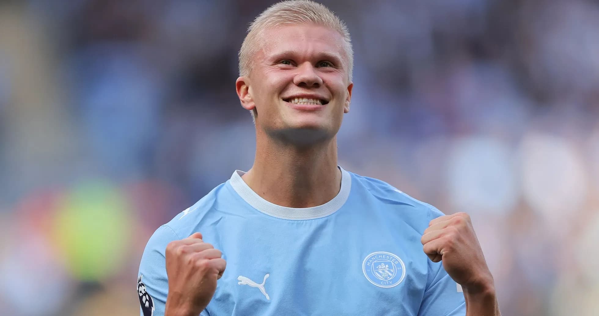 Jugador de Manchester City celebrando en el campo