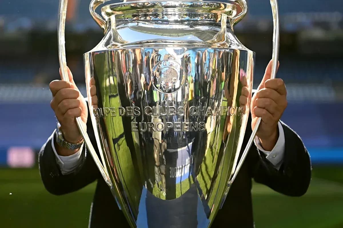 Trofeo de la UEFA Champions League en exhibición