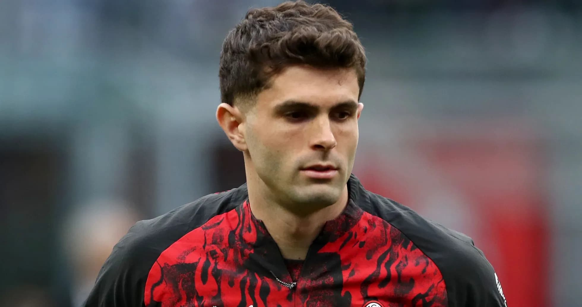 Jugador de AC Milan en el campo de juego