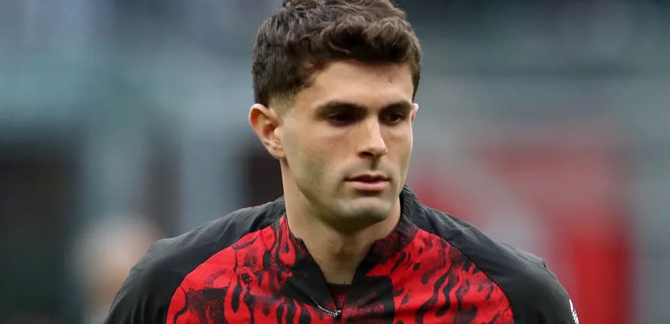 Jugador de AC Milan en el campo de juego