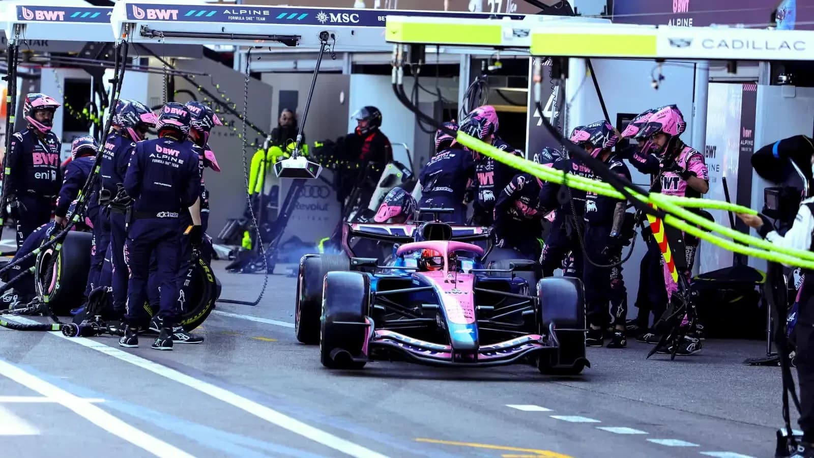 Pit stop of Alpine F1 team during race