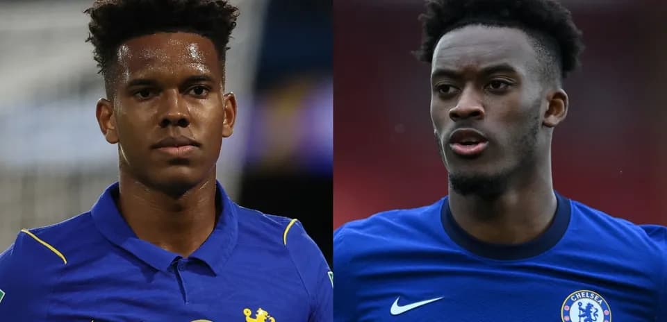 Dos jugadores de Chelsea posando para la cámara