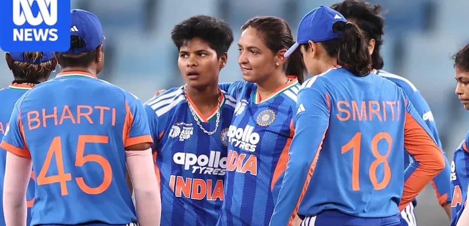 Jugadoras de cricket de India en reunión estratégica