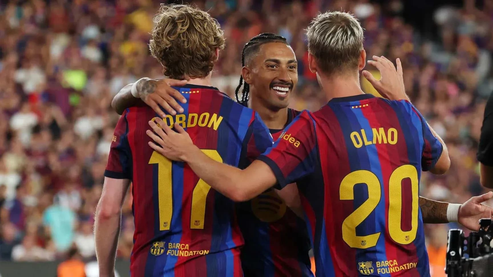 Jugadores de Barcelona celebrando un gol en el estadio