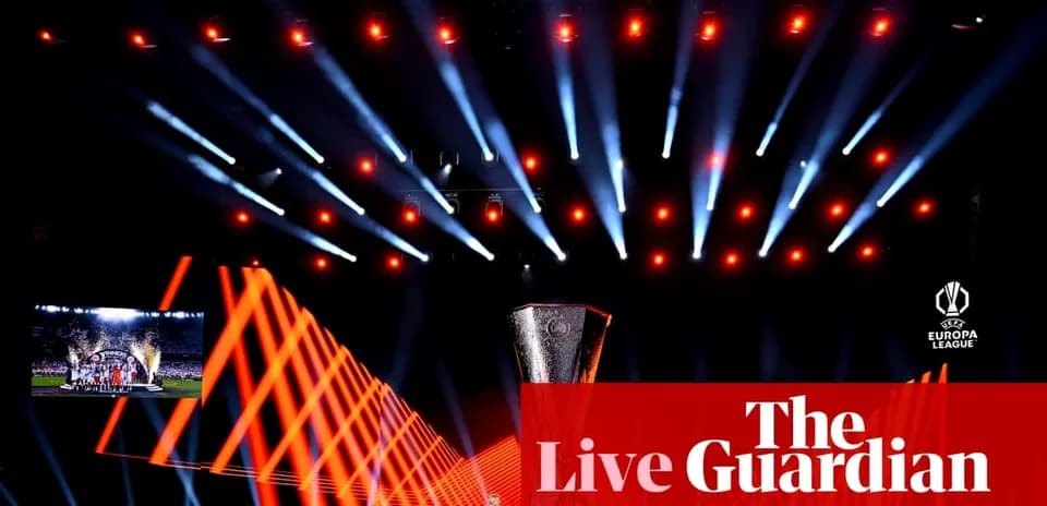 Trofeo de la UEFA Europa League en evento de premiación