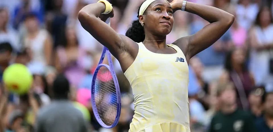 Coco Gauff celebrando tras ganar un punto en partido
