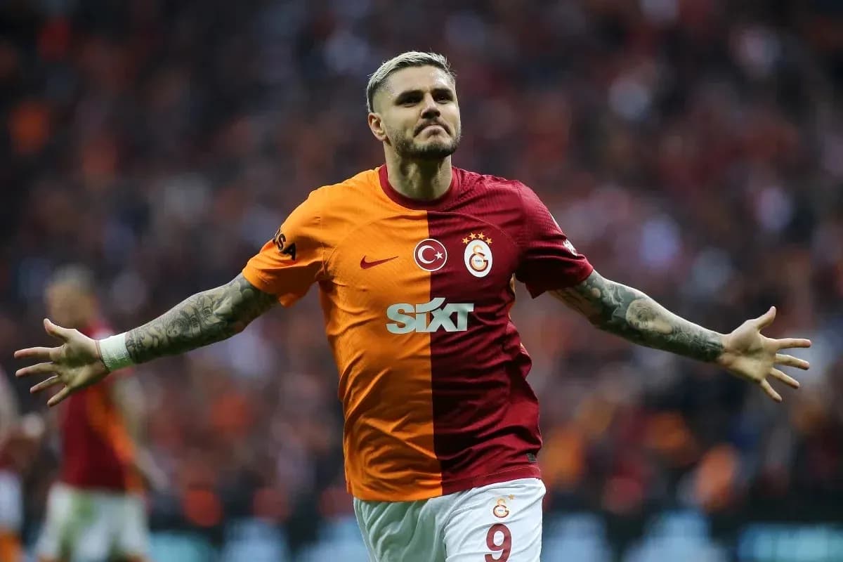 Jugador de Galatasaray celebrando un gol en partido