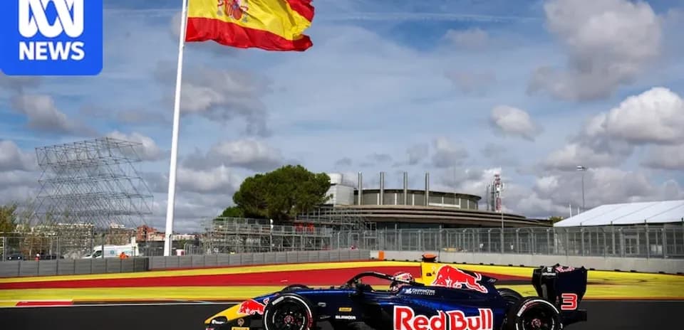 Coche de Fórmula 1 Red Bull en circuito español