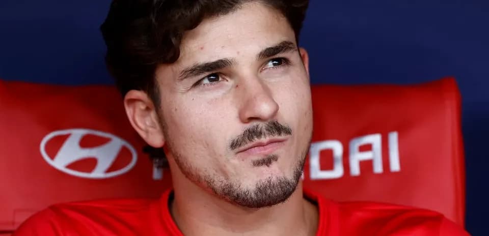Jugador en el banquillo durante el partido