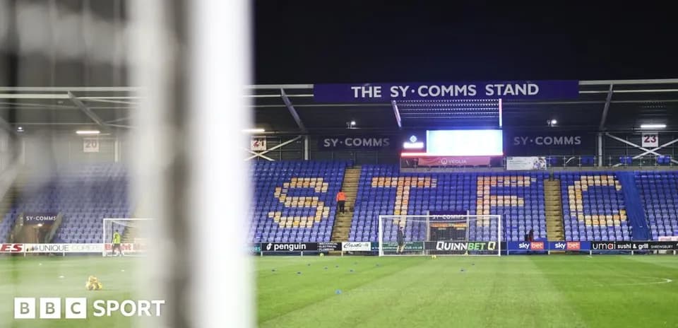 Vista del estadio SY Comms con el marcador