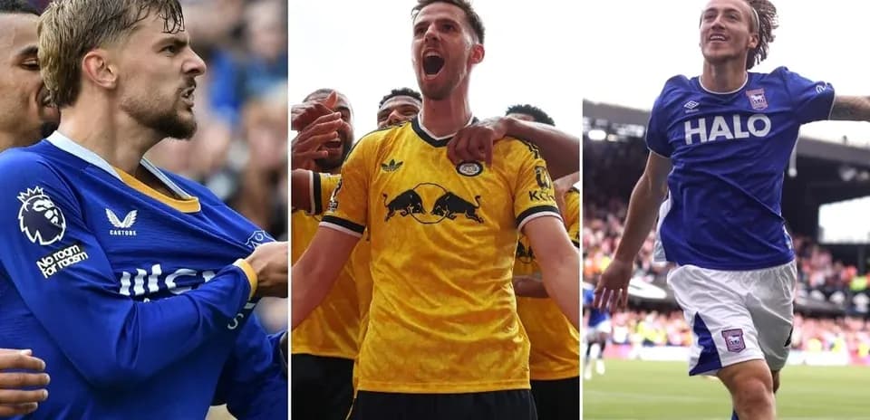 Jugadores de Everton e Ipswich celebrando goles
