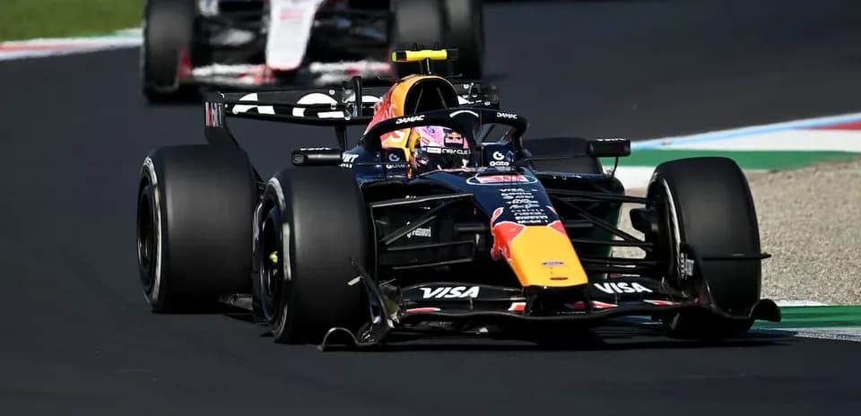 Coche de Fórmula 1 de Red Bull en la pista