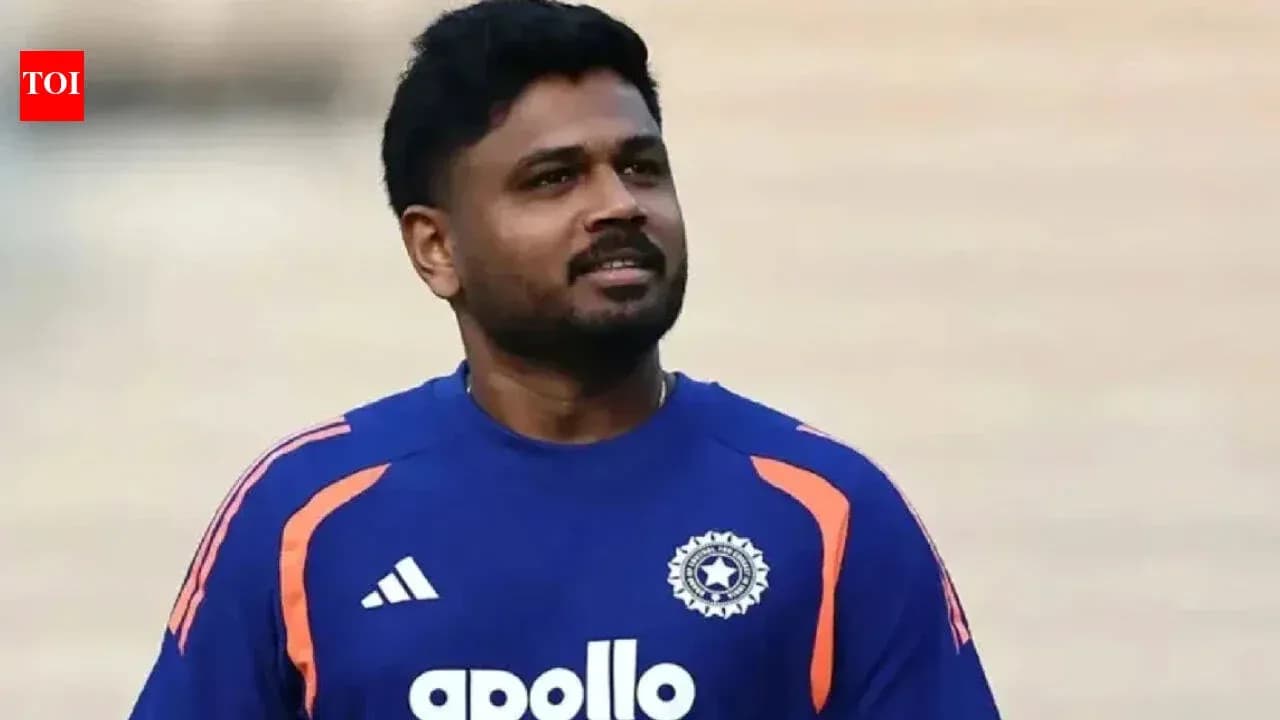 Jugador de cricket en uniforme de entrenamiento