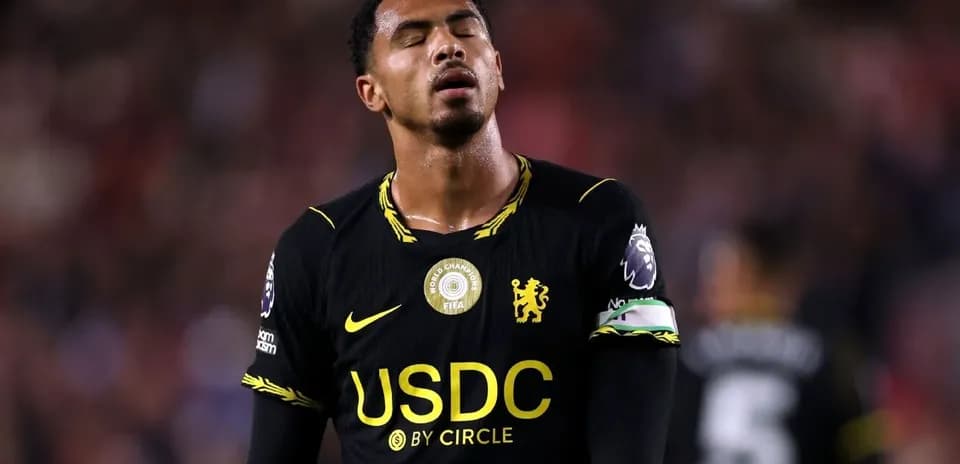 Jugador de Chelsea en acción durante un partido