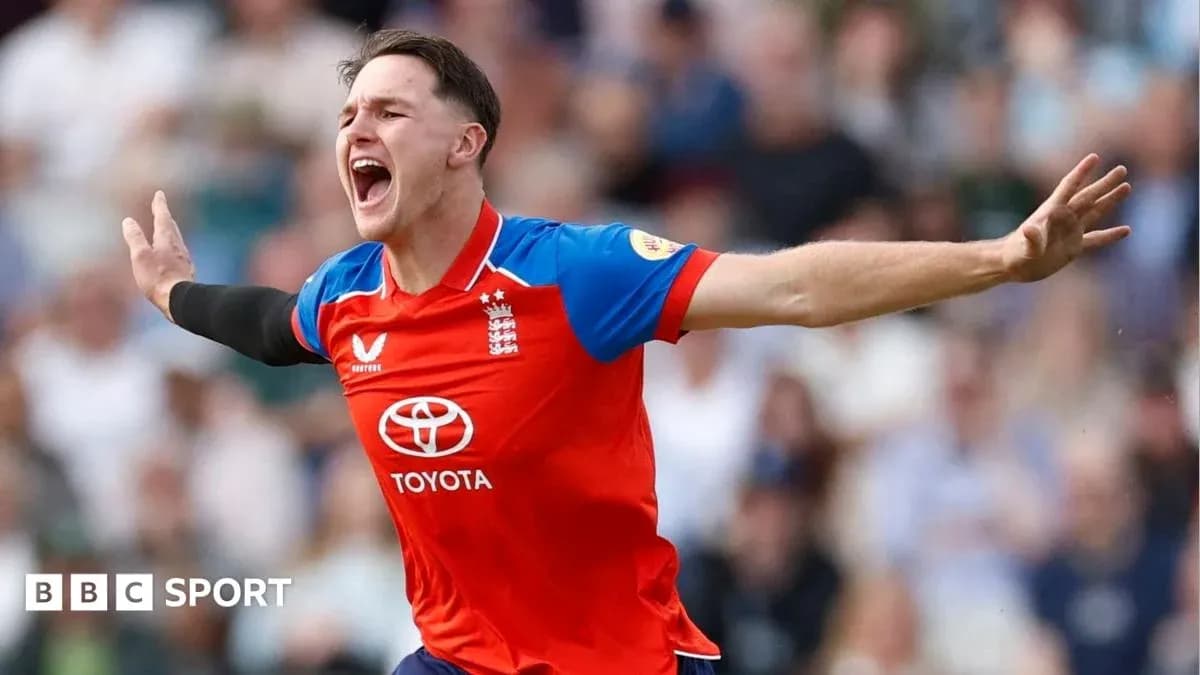 Jugador de cricket inglés celebrando una wicket