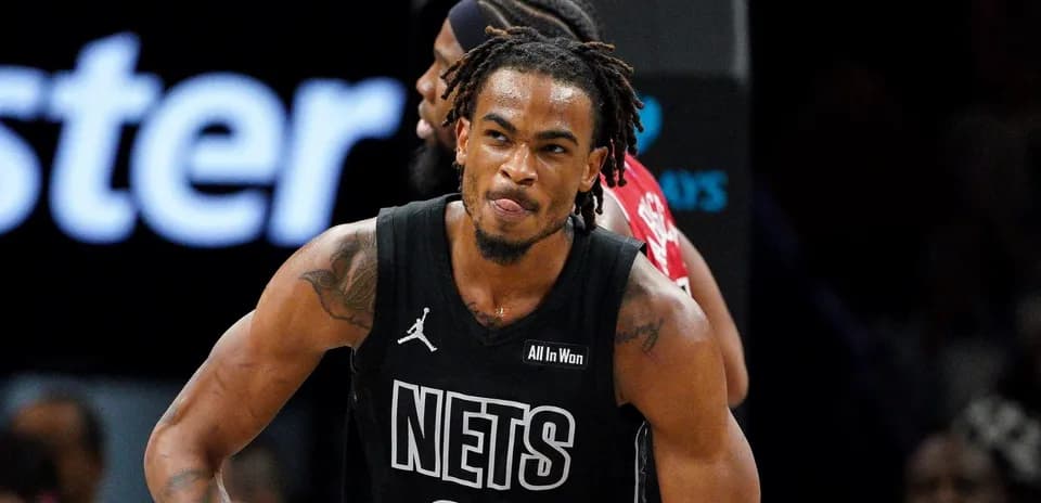 Jugador de los Nets durante un partido en acción