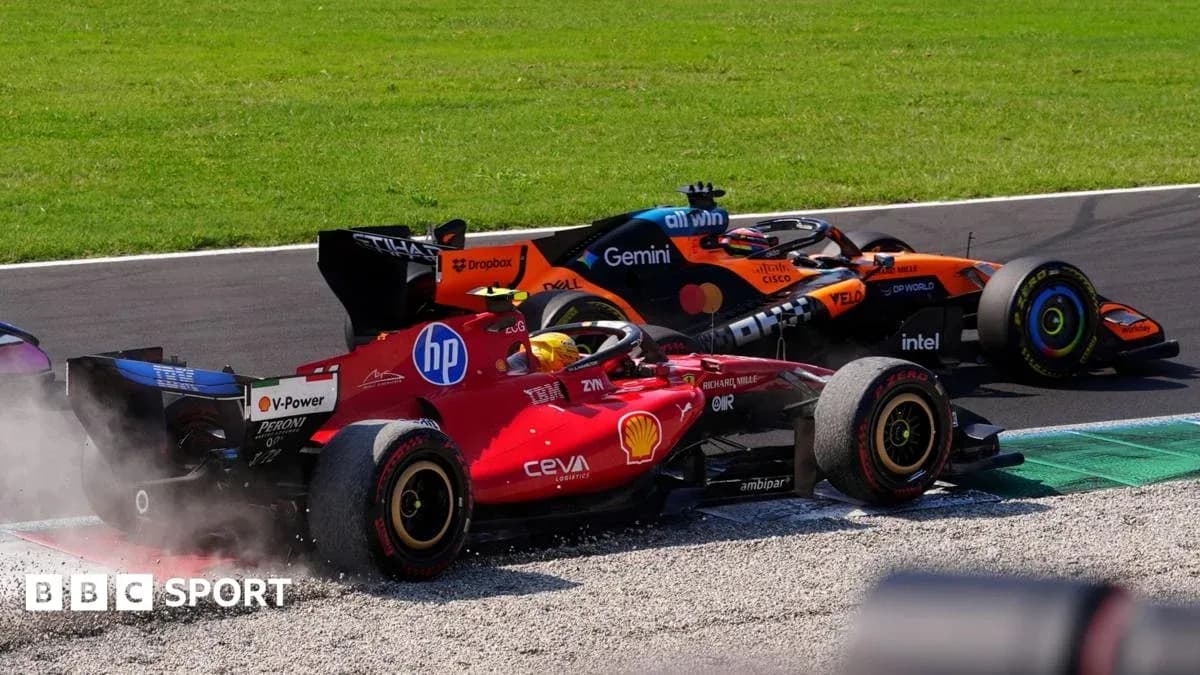Dos coches de Fórmula 1 compitiendo en la pista
