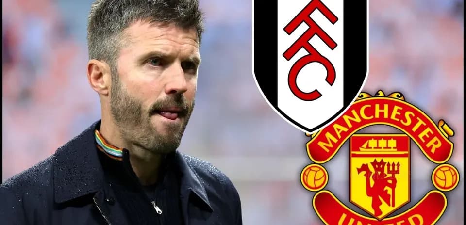Entrenador de Fulham con logotipos de Fulham y Manchester United
