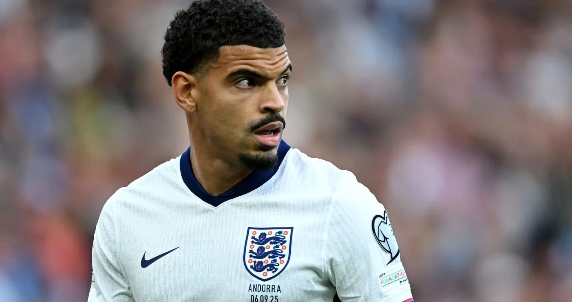 Jugador de Inglaterra en partido clasificatorio