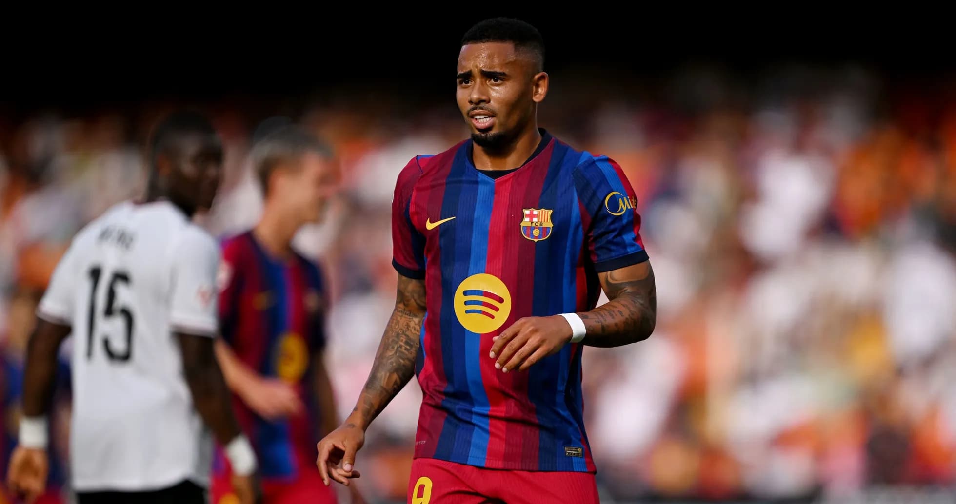 Jugador del FC Barcelona en acción durante el partido Jugador del FC Barcelona en acción durante el partido